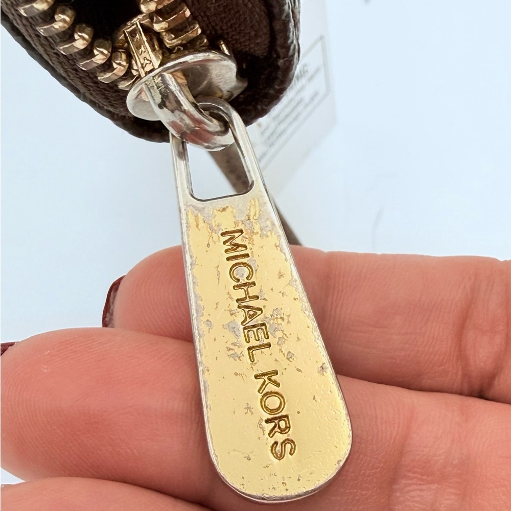 Michael Kors MK Monogram Jet Set Wristlet - EUC - Picture 6 of 11